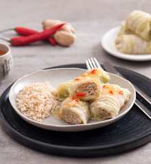 Orientalne gołąbki w sosie słodko-kwaśnym