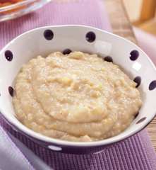 Reis-Dinkel-Milchbrei mit Aprikose