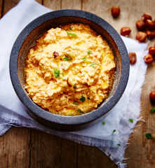 Pesto poivron rouge, noisettes et chèvre