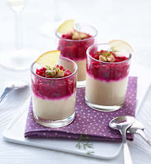 Pannacotta au foie gras, compotée pomme-betterave aux épices