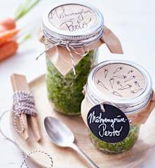 Möhrengrün-Pesto