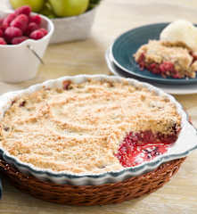 Crumble de manzana y frambuesas