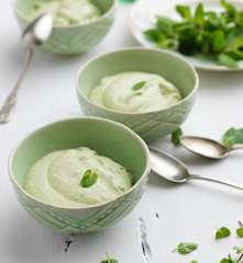 Mousse de matcha e hortelã