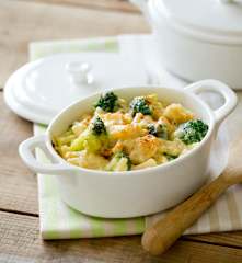 Mì pasta phô mai với bông cải xanh nướng