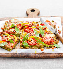 Pizza aux légumes du soleil et basilic