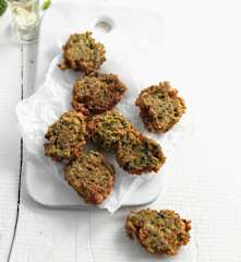 Pataniscas de brócolos