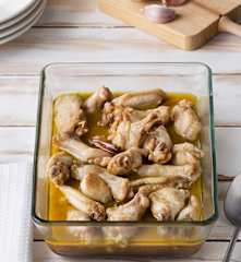 Alitas de pollo al ajillo