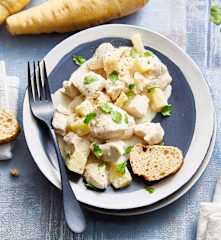 Pollo in crema al limone e pastinaca