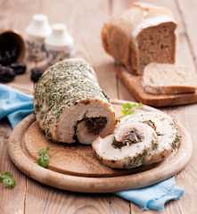 Rolada z boczku z daktylami na Varomie