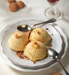 Lody zabajone
