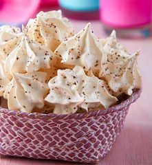 Merenguitos con polvo de chipotle