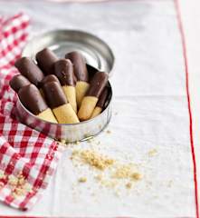 Bolachas de laranja e chocolate