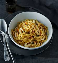 Tintenfischringe aglio e olio