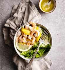 Garnelen-Salat mit Pfirsichen