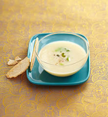 Velouté d'asperges blanches et cerfeuil