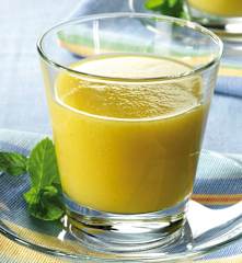 Frappè pesca, té verde e menta