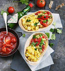 Œufs à la mexicaine et au guacamole