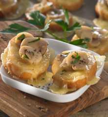 Crostini mit Pilzen und Fontina