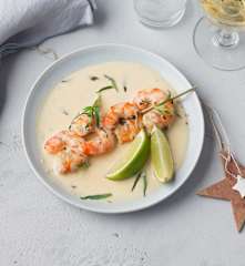 Langostinos al estragón con mantequilla de lima