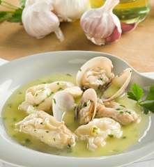 Cocochas con almejas (País Vasco)
