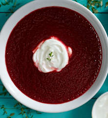 Polévka červená z řepy