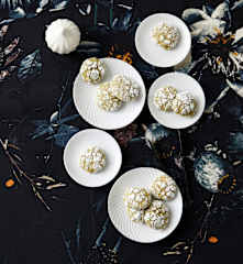 Matcha-Aprikosen-Schneebälle