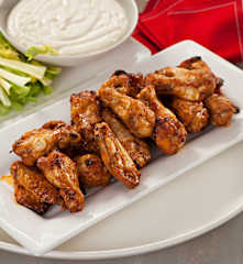 Alitas de pollo picantes (Buffalo wings)