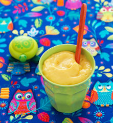 Purée de mangue au yaourt - à partir de 12 mois