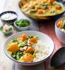 Vegetable curry with cauliflower couscous