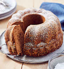 Apfel-Walnuss-Gugelhupf (zuckerfrei)