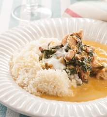Curry de pollo con espinacas