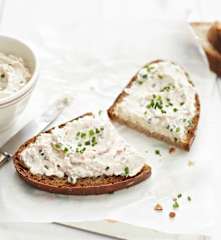 Frischkäse-Senf-Creme