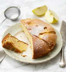 Gâteau aux pommes et au lait concentré