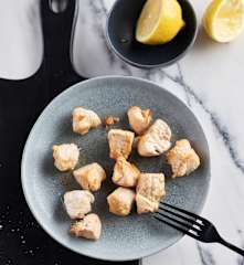 Dados de pavo dorados