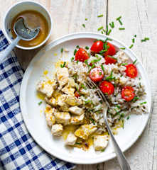 Cubes de poulet et riz aux lentilles