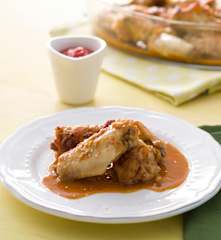 Alitas de pollo picantes con miel