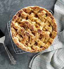 Crème Fraîche Apple Pie