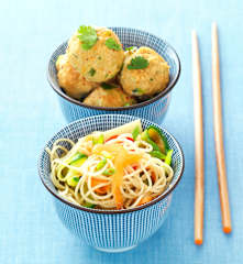 Polpette speziate e noodles