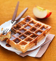 Gaufres aux pommes et au caramel