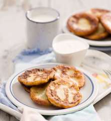 Bramborové placky s česnekovým dipem