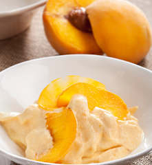 Espuma de melocotones congelados