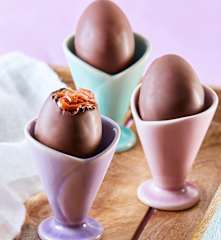 Huevos de chocolate con dulce de leche