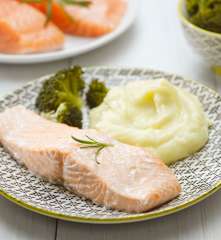 Losos s bramborovou kaší