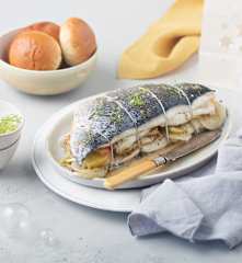 Dorada rellena de hinojo y manzana a la sidra