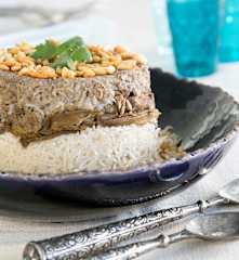 Lamb with rice and aubergines (maghlobat badenjan)