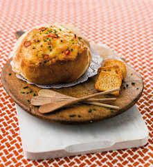 Pão com queijo e malagueta
