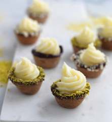 Petit-fours de chocolate branco