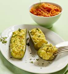 Gurken-Bulgur-Schiffchen mit Gemüsereis