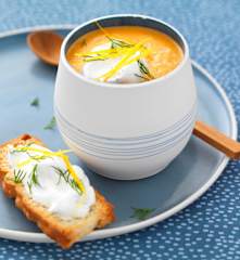 Gaspacho carotte-orange, chantilly à l'aneth