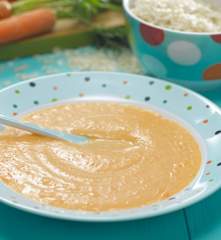 Zeleninová kaše se žloutkem a vločkami